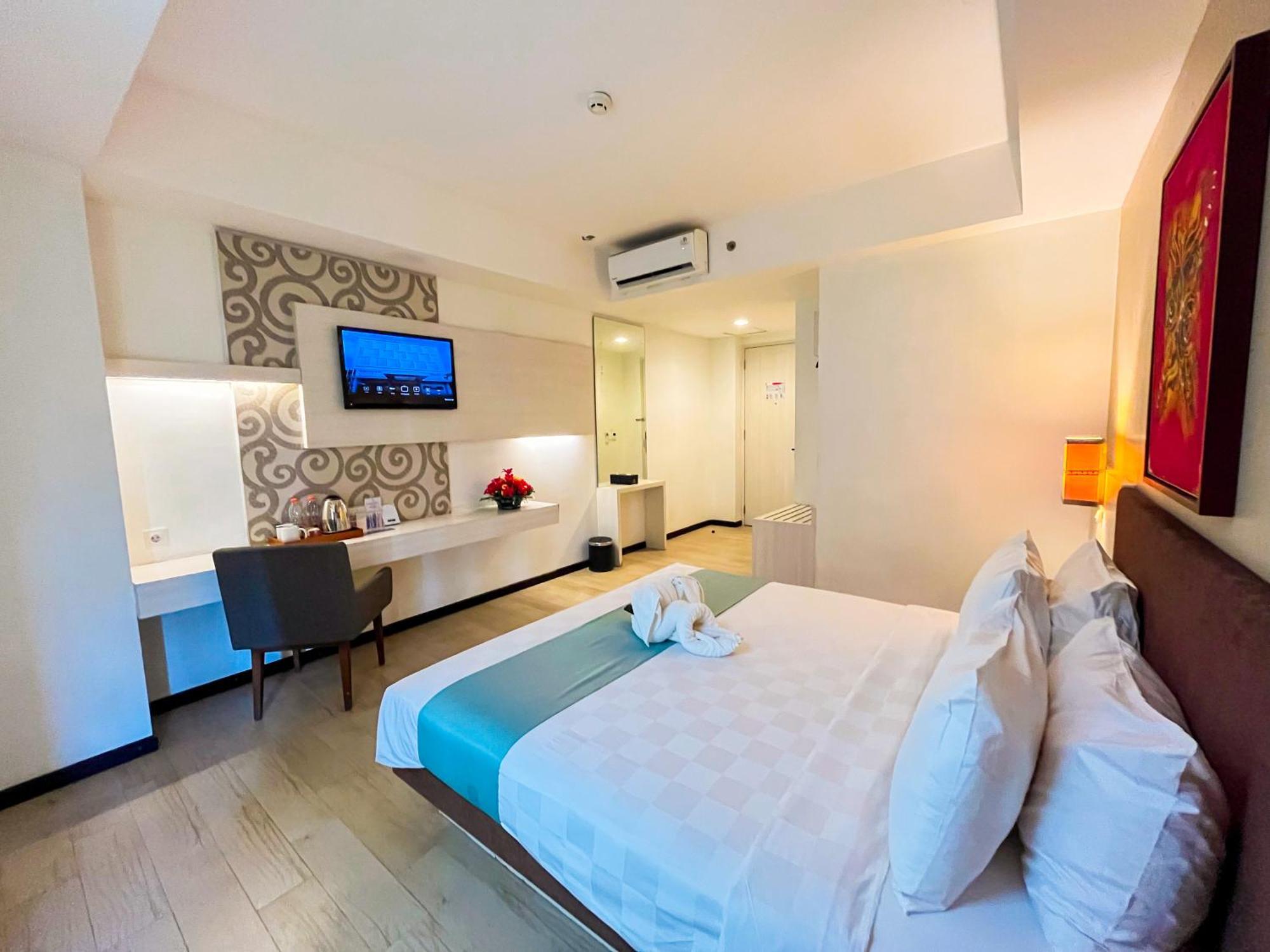 โฮไรออส มาลิโอโบโร โฮเต็ล Hotel ยอกยาการ์ตา ภายนอก รูปภาพ